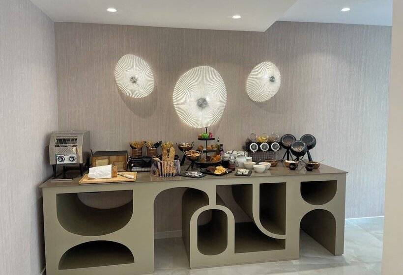 Ethereal White Resort Hotel & Spa