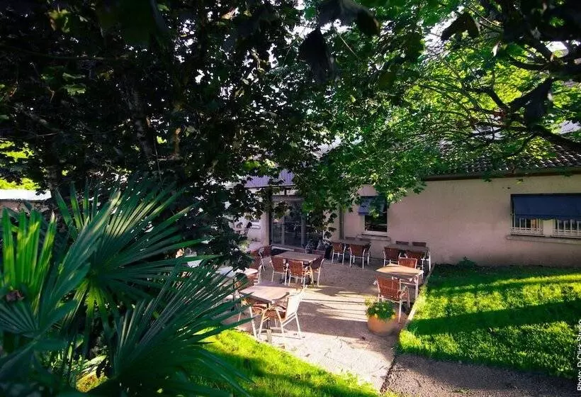 Hotelli Les Tilleuls