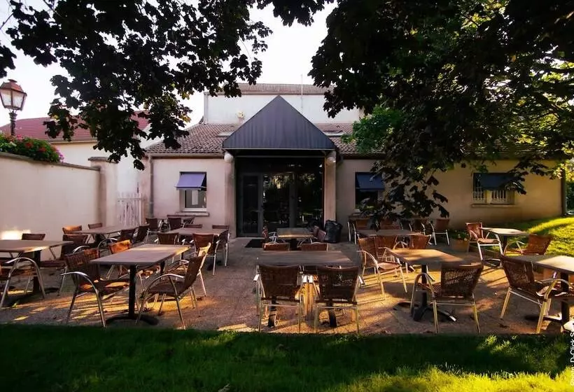 Hotelli Les Tilleuls