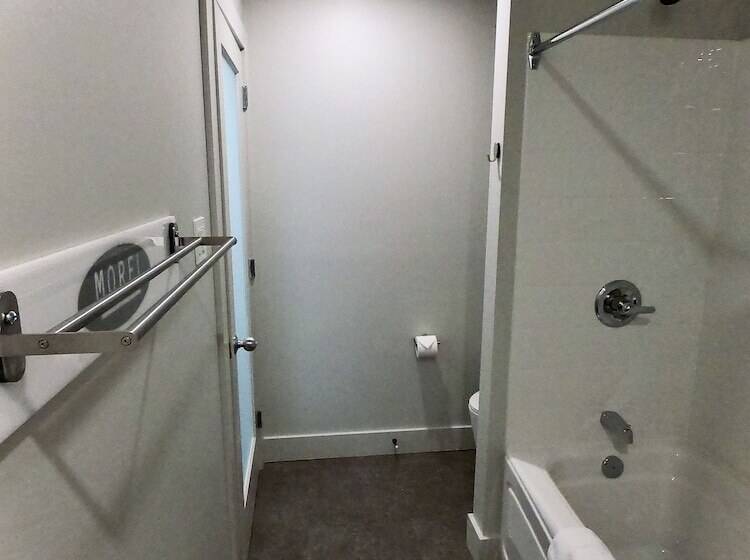 هتل Morel Executive Suites