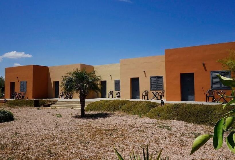 فندق Restaurante Font Salada