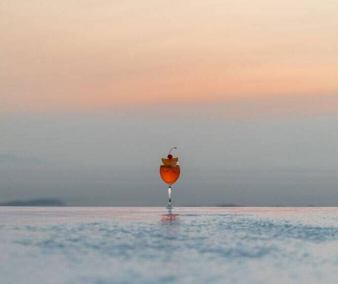 Отель Sunset Hill Suites