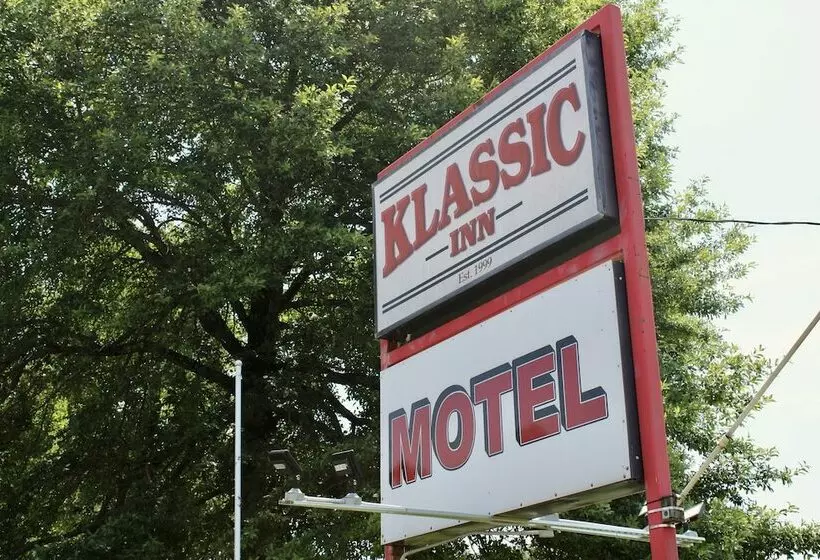 ホテル The Klassic Inn