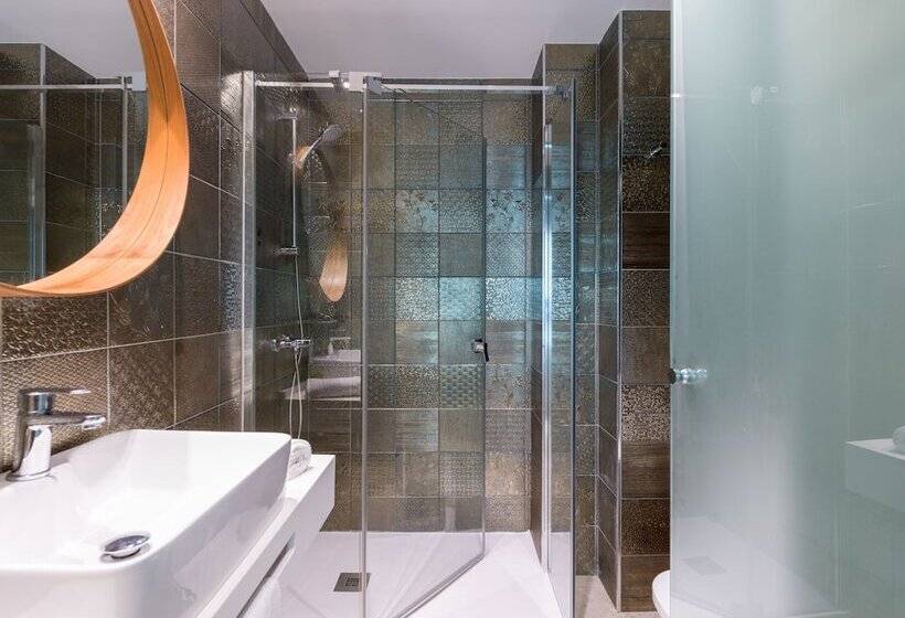 Szálloda Tusity Cool