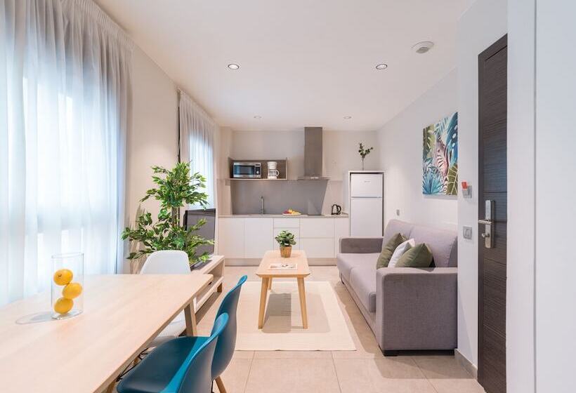 Szálloda Tusity Cool