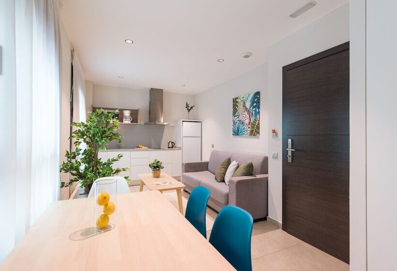 Szálloda Tusity Cool