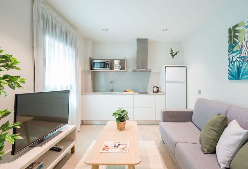 Szálloda Tusity Cool