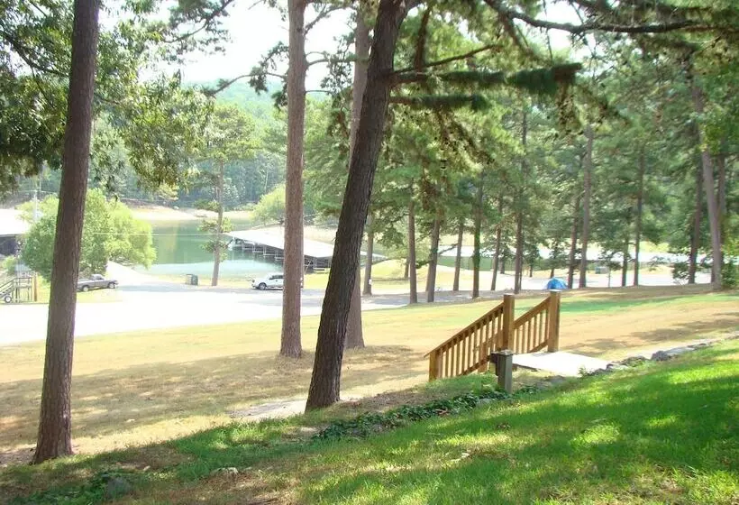 Mountain Harbor King Guest Room On Lake Ouachita By Redawning