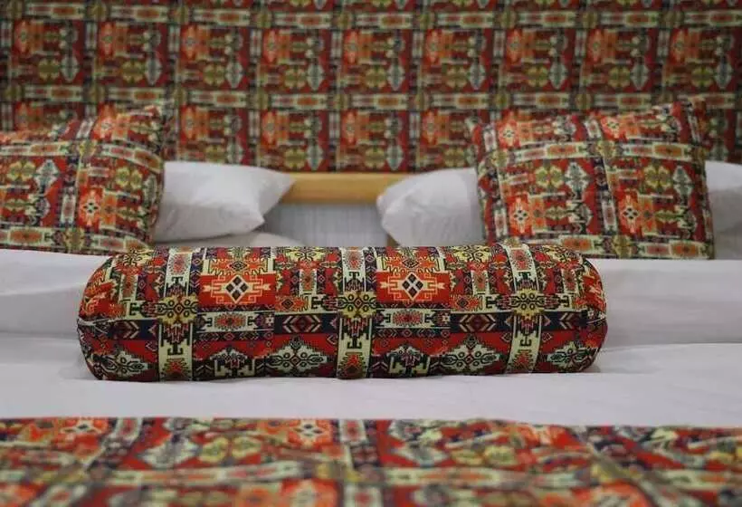پانسیون Oak Residency