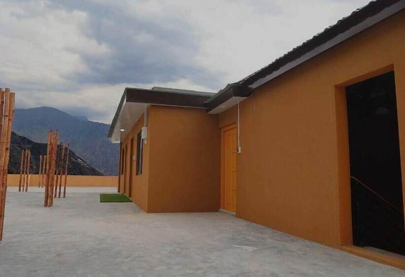 پانسیون Oak Residency