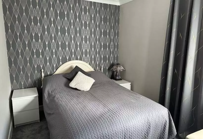 レジデンス Remarkable 3 Bed House In East Cowes