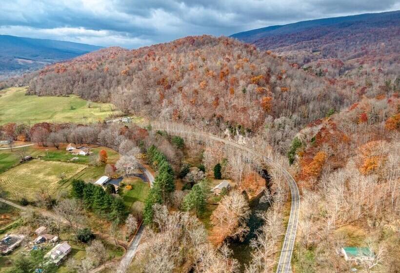 Newly Remodeled 4br Lodge On Wolf Creek