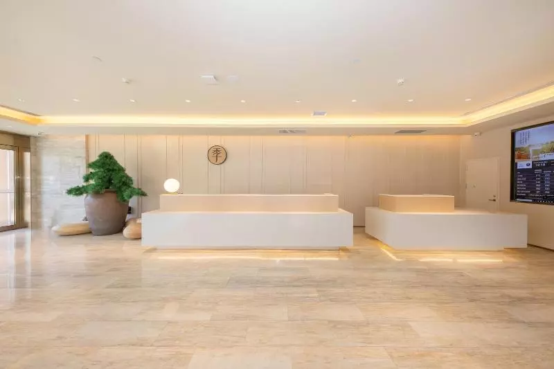 Ji Hotel Zhangjiakou Railway Station