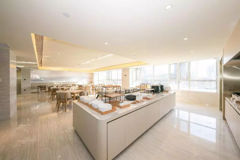 Ji Hotel Zhangjiakou Railway Station