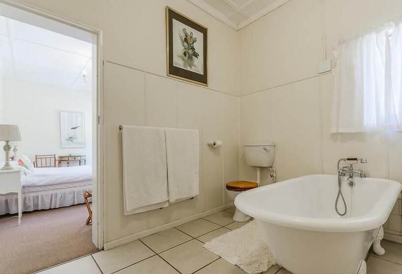 مبيت وإفطار Natte Valleij