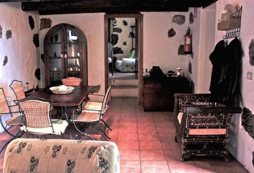 Casa Rural de Cecilio y María