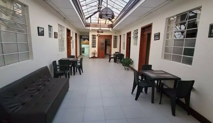 ホテル Alcayata Colonial