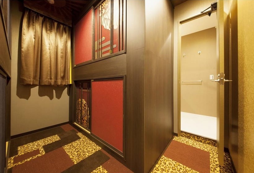 Hotel a Capsule Centurion  Akasaka Tower