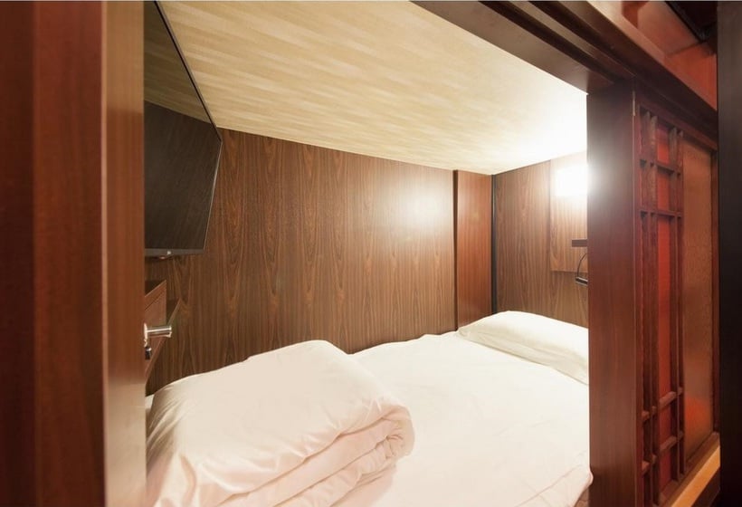 Hotel a Capsule Centurion  Akasaka Tower