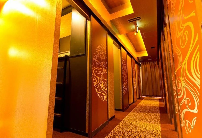 Hotel a Capsule Centurion  Akasaka Tower