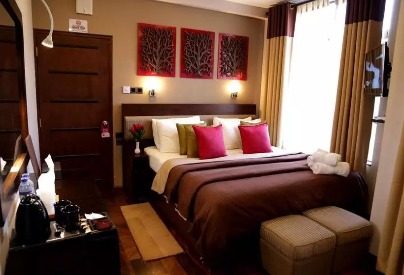 هتل Glory Bush Villa
