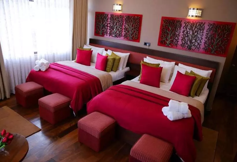 هتل Glory Bush Villa