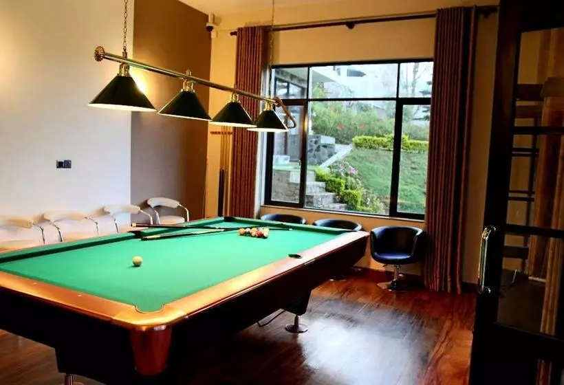 هتل Glory Bush Villa