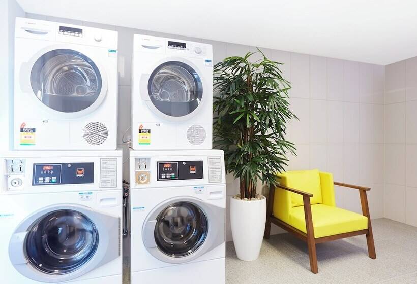 Отель Holiday Inn Express Brisbane Central, An Ihg