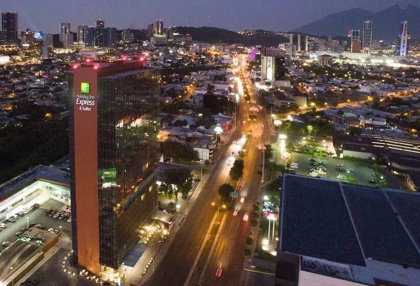 ホテル Holiday Inn Express & Suites Monterrey Valle, An Ihg