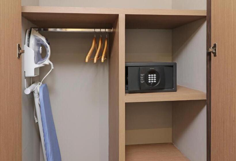 فندق Holiday Inn Express & Suites Monterrey Valle, An Ihg