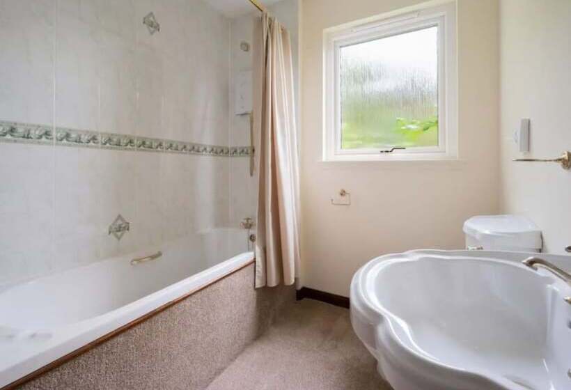 호텔 Loch Ness Lodge