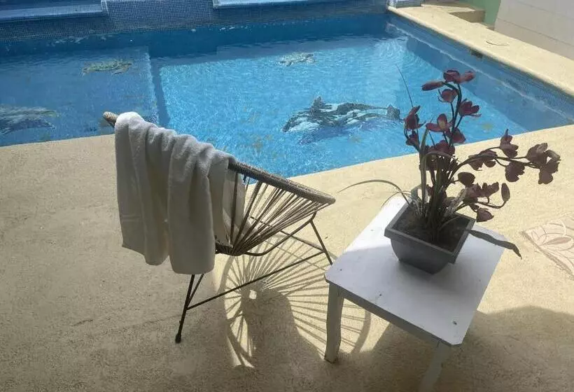 Hotelli Oasis Cuyutlan