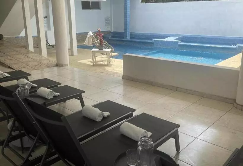Hotelli Oasis Cuyutlan