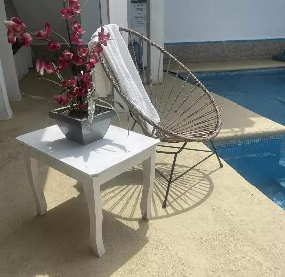Hotelli Oasis Cuyutlan