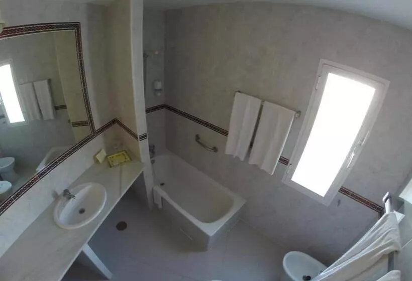 Hotelli Pozo Del Duque Ii