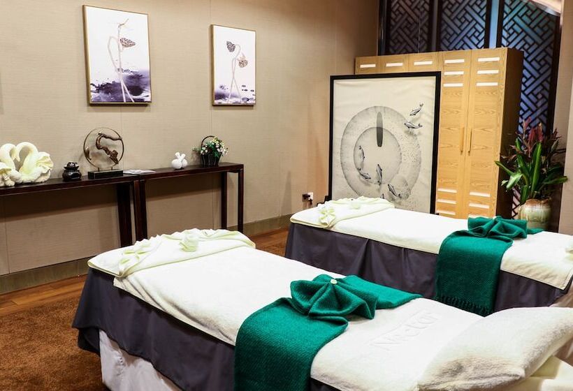 בית מלון כפרי Pullman Nanchang Sunac