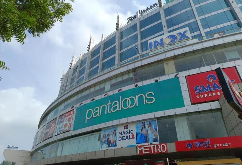 Hotel Radisson Udaipur