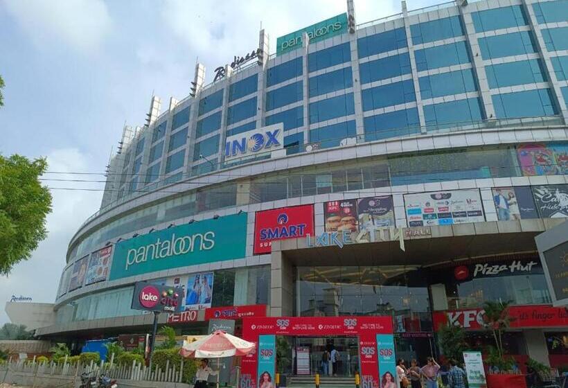 Hotel Radisson Udaipur