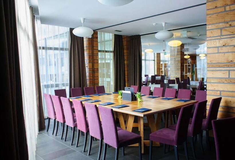 בית מלון כפרי Ruskovets Thermal Spa & Ski Resort