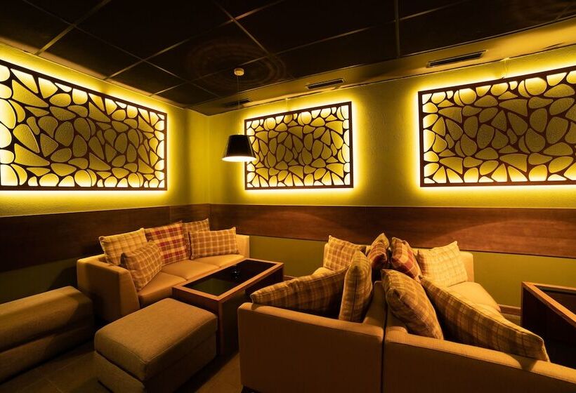 בית מלון כפרי Ruskovets Thermal Spa & Ski Resort