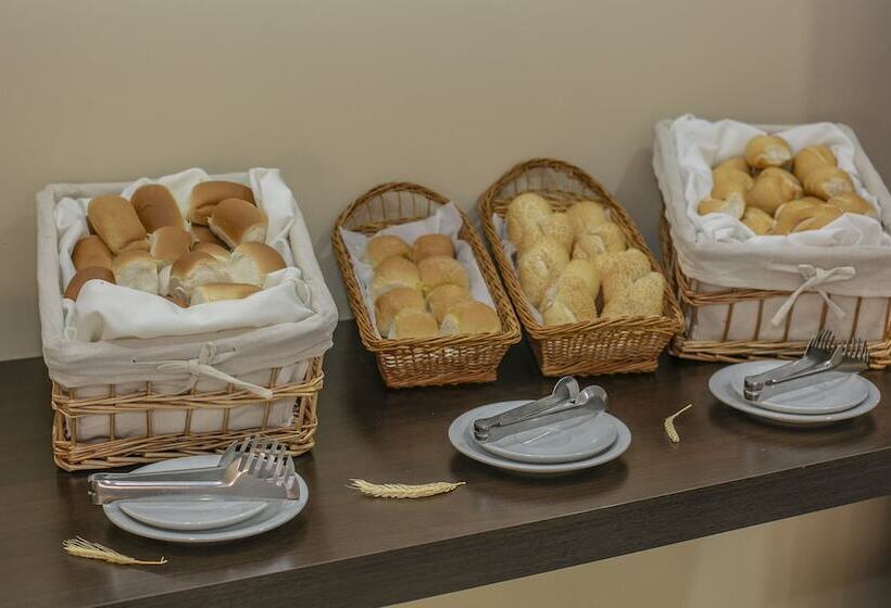 בית מלון כפרי Safira Praia