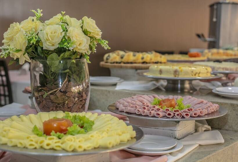 בית מלון כפרי Safira Praia