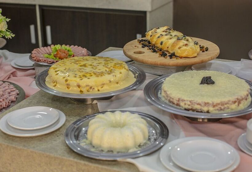 בית מלון כפרי Safira Praia