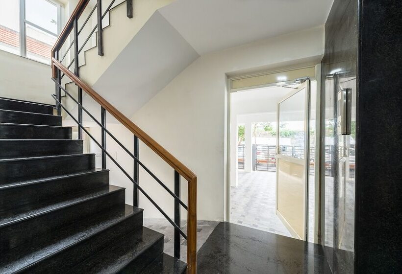 בית מלון כפרי Treebo Adin Residence Chennai Trade Centre