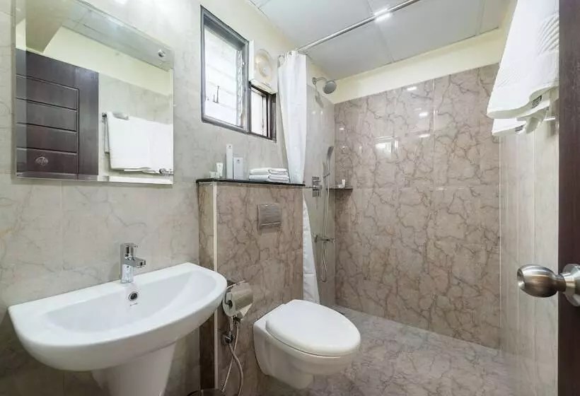 ホテル Treebo Adin Residence Chennai Trade Centre