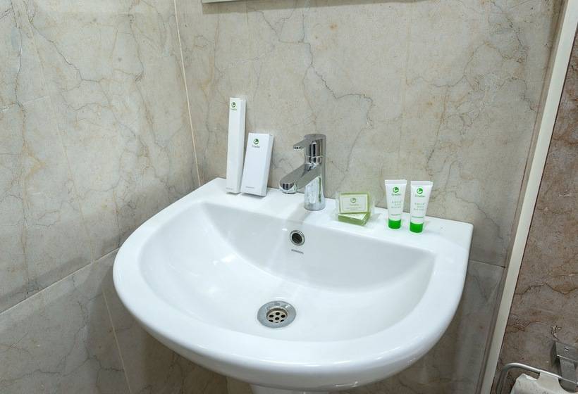 בית מלון כפרי Treebo Adin Residence Chennai Trade Centre