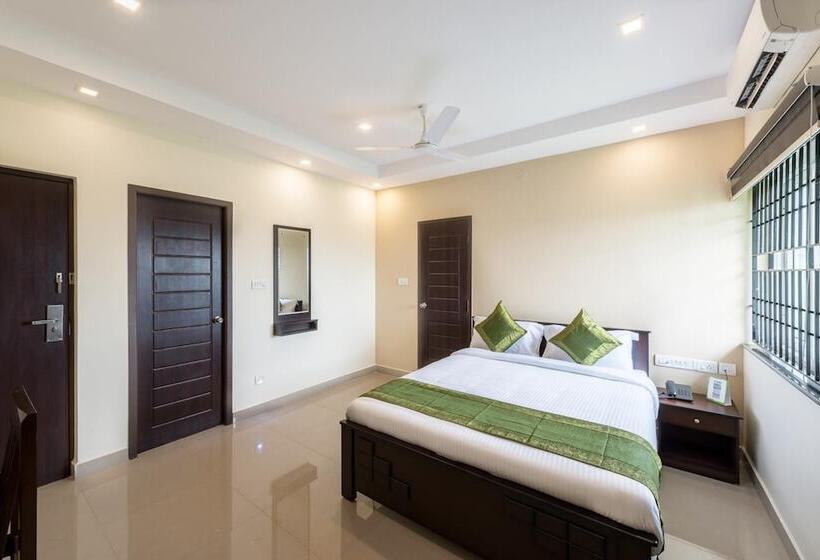 בית מלון כפרי Treebo Adin Residence Chennai Trade Centre