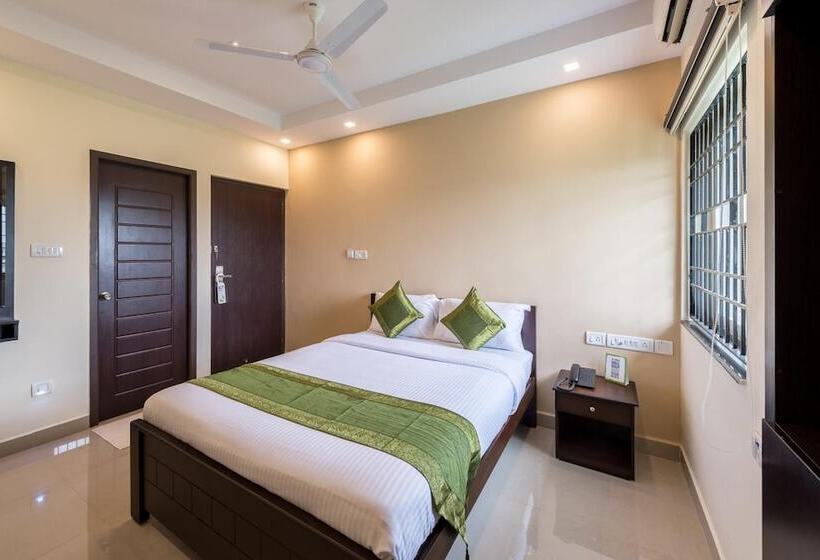 בית מלון כפרי Treebo Adin Residence Chennai Trade Centre