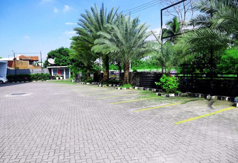 ホテル Yasmin Karawaci