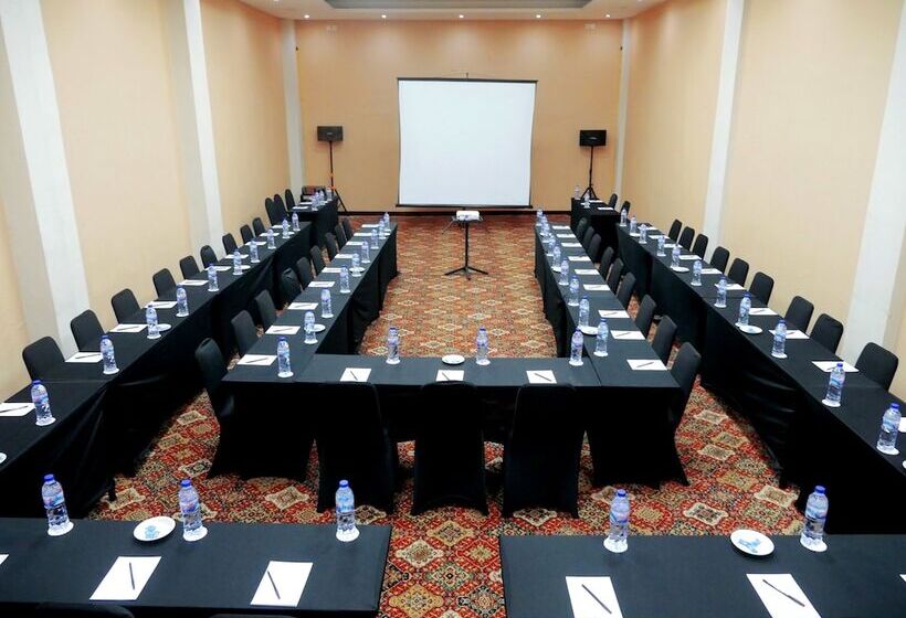 ホテル Yasmin Karawaci